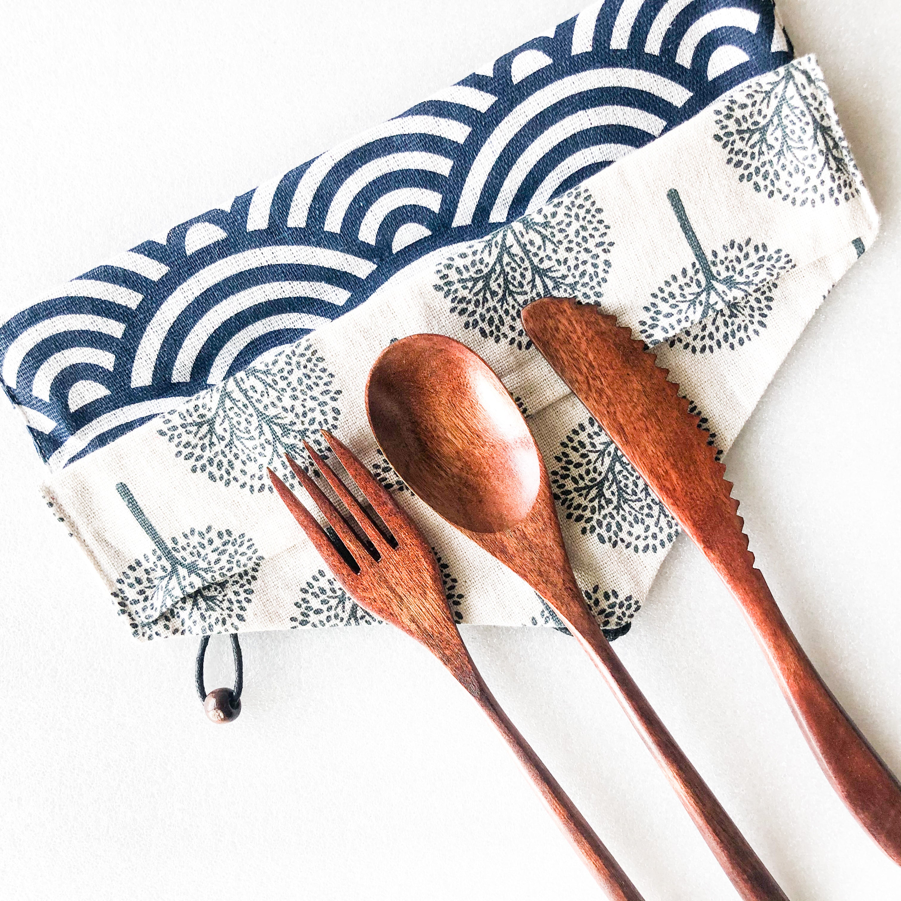 Japanese Style en Cutlery Set - Organic Natural Wood Design