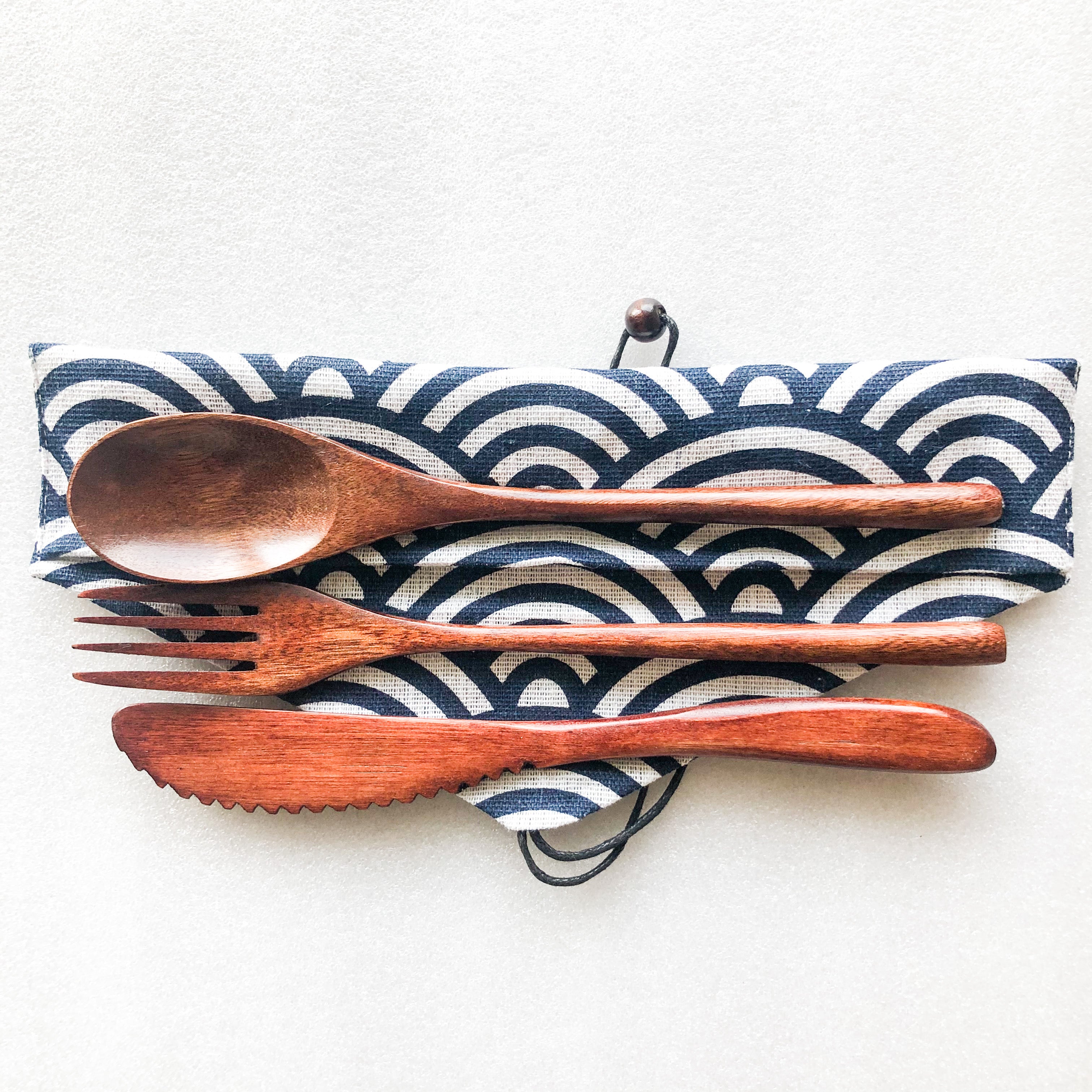 Japanese Style en Cutlery Set - Organic Natural Wood Design