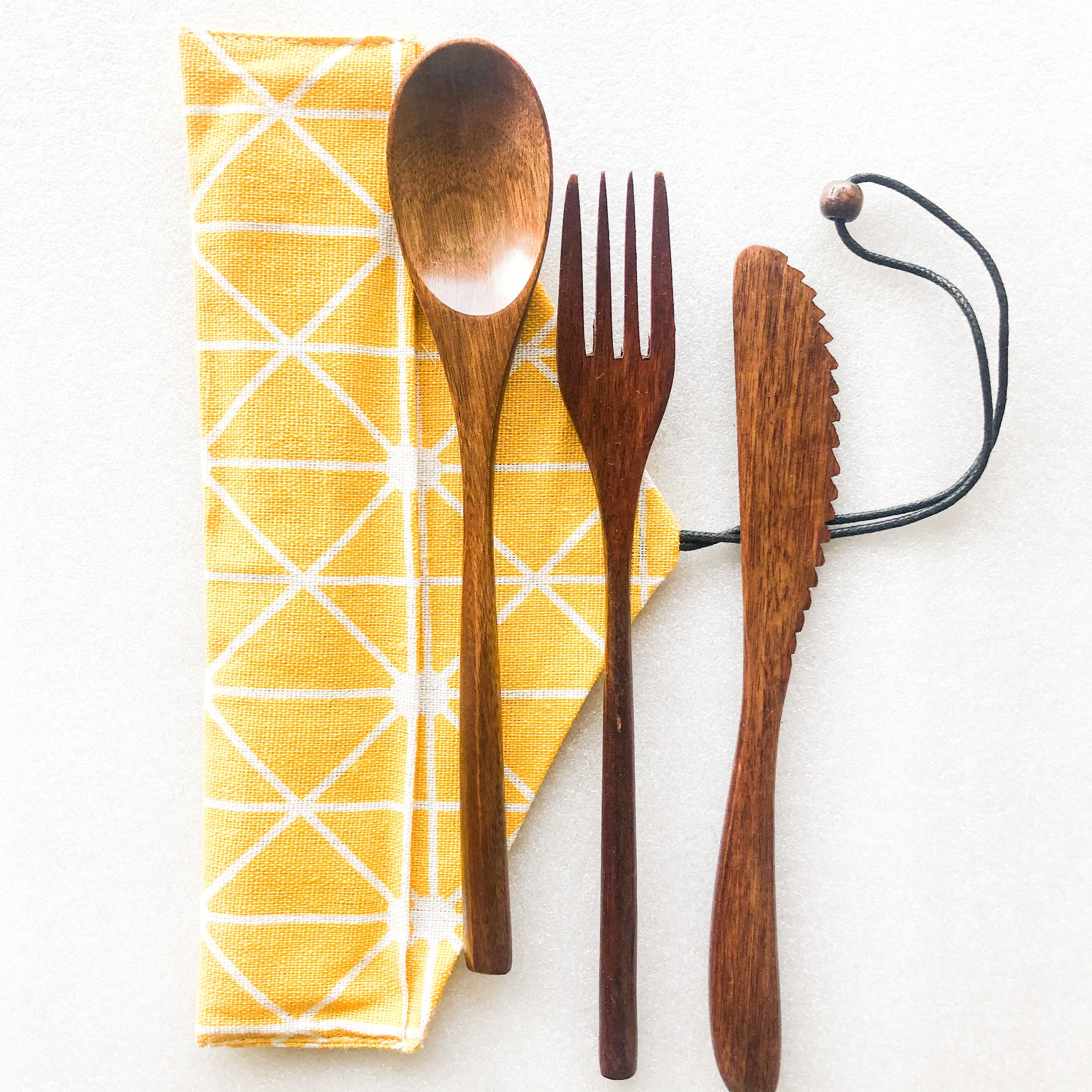 Japanese Style en Cutlery Set - Organic Natural Wood Design
