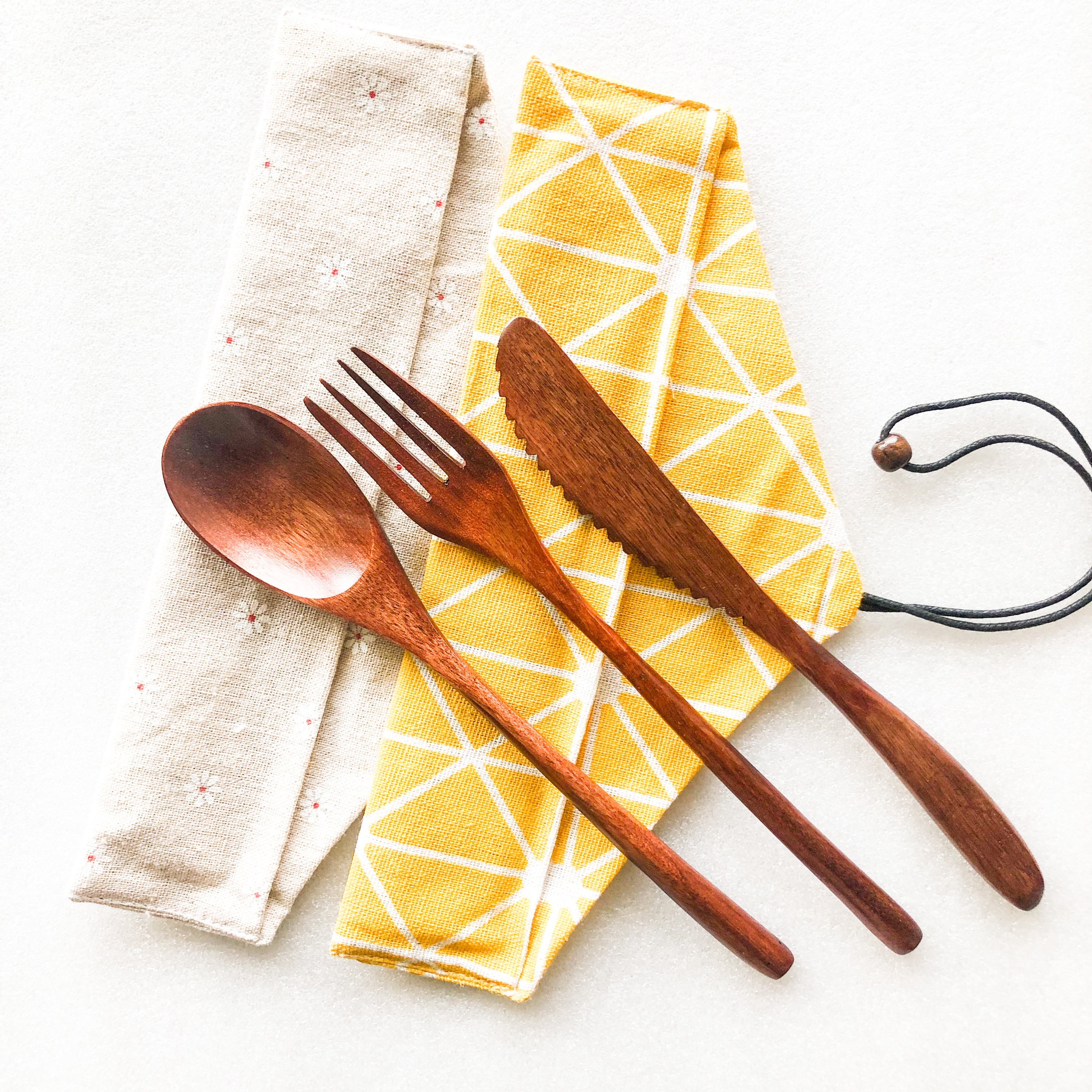 Japanese Style en Cutlery Set - Organic Natural Wood Design