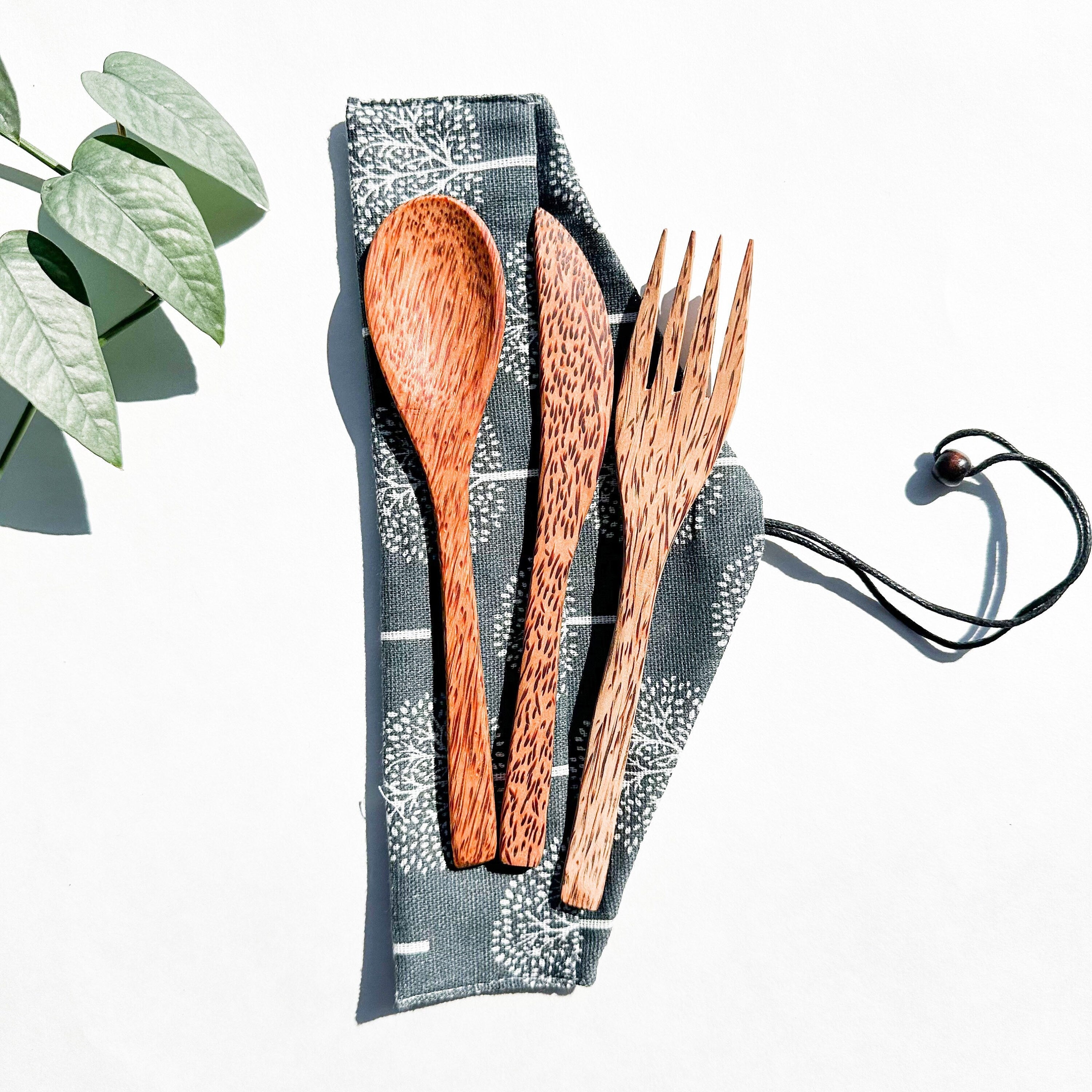 Coconut Cutlery set - Sustainable Natural Wood Design