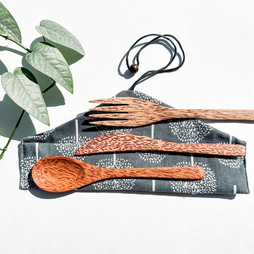 Coconut Cutlery set - Sustainable Natural Wood Design